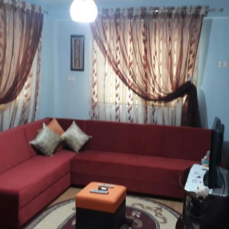 Odise'S Suite Korce Luaran gambar